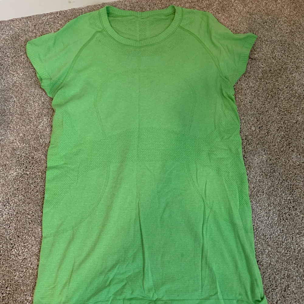Lululemon shirt